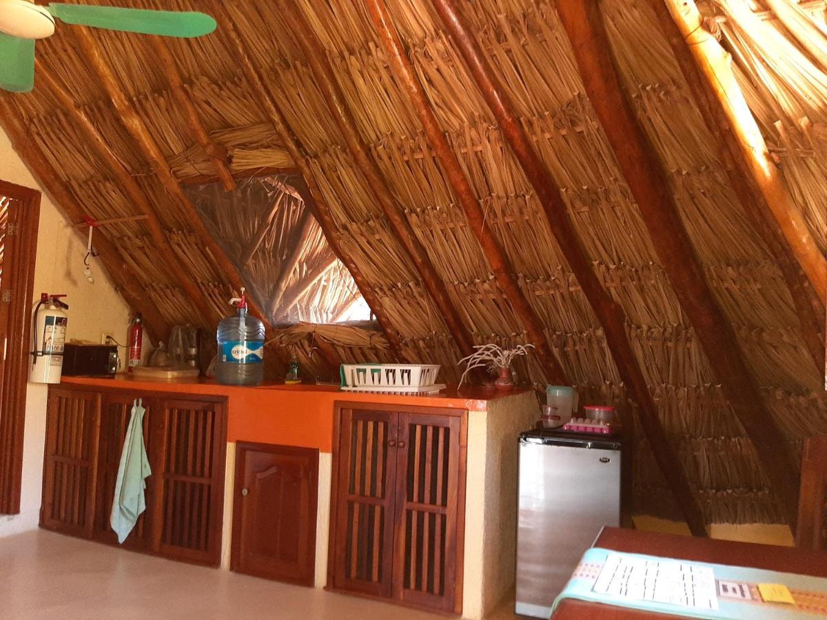 Beach Guesthouse Holbox Apartments & Suites Exterior photo
