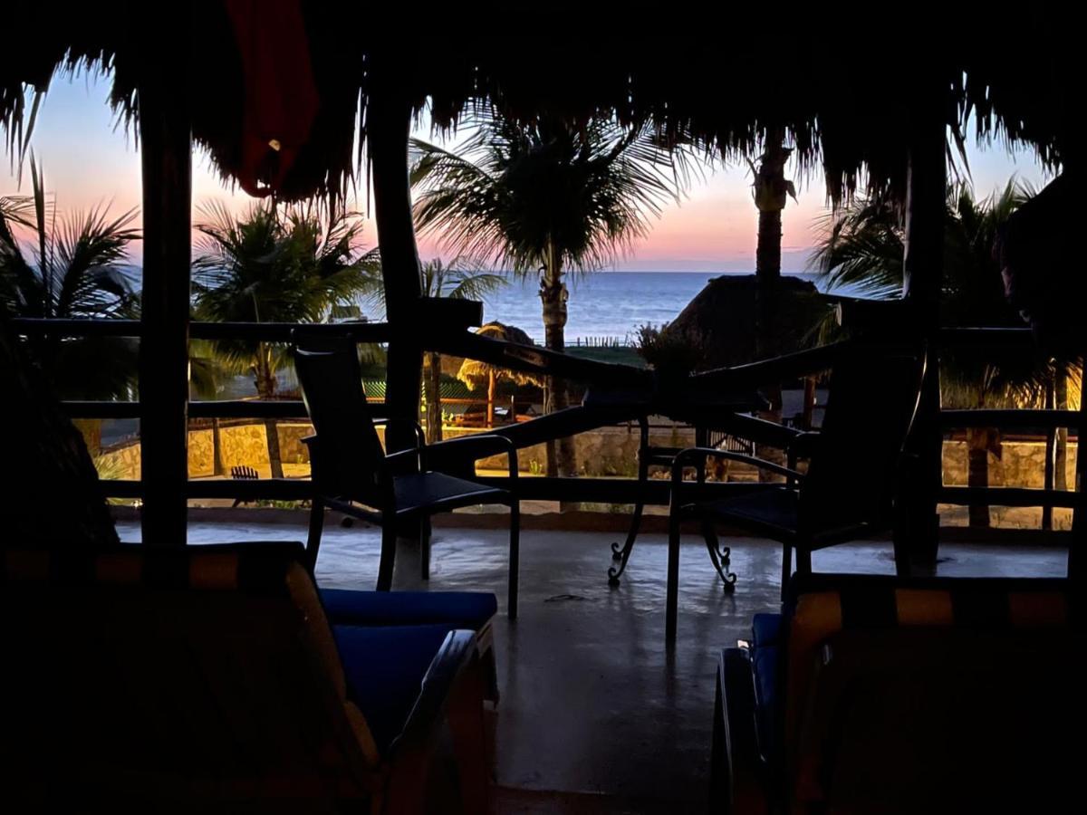 Beach Guesthouse Holbox Apartments & Suites Exterior photo