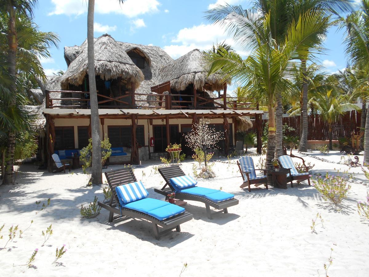 Beach Guesthouse Holbox Apartments & Suites Exterior photo